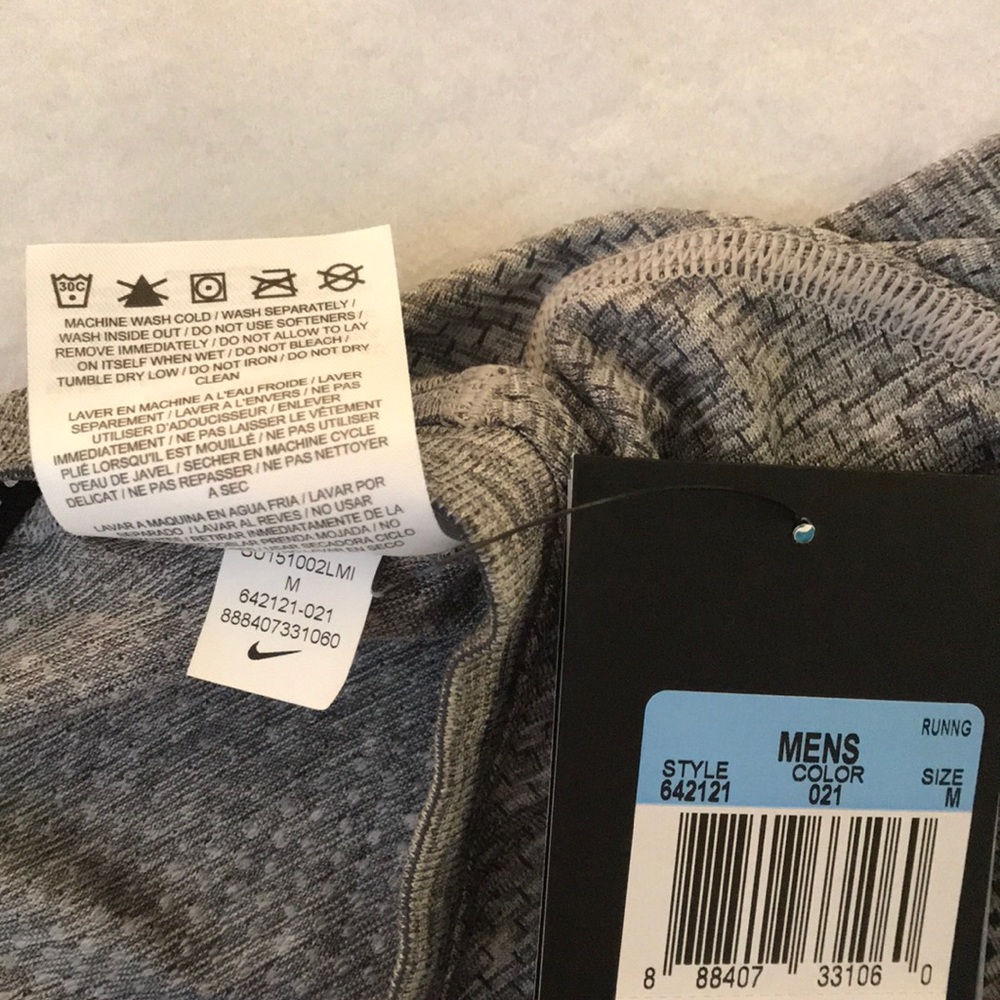 BRAND NEW Men’s Nike Dri-Fit Knit SS; sz XL only - Picture 8 of 8